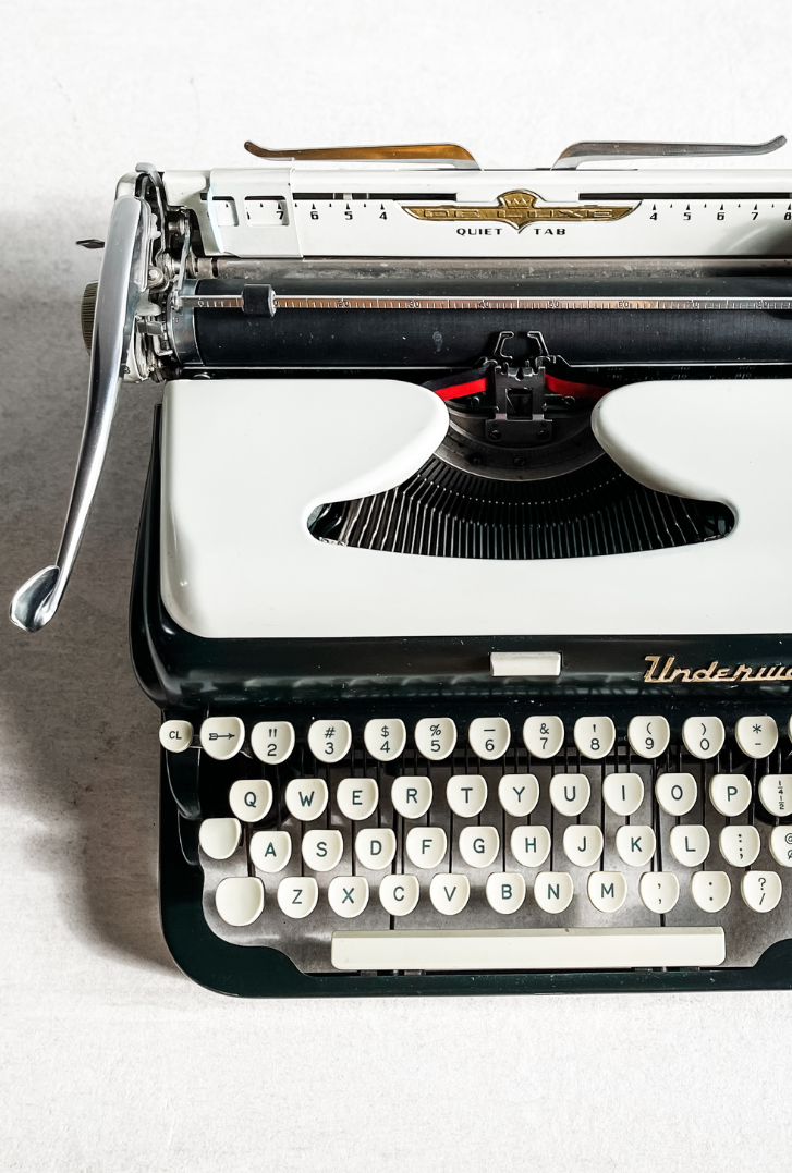 VINTAGE TYPEWRITERS Collage