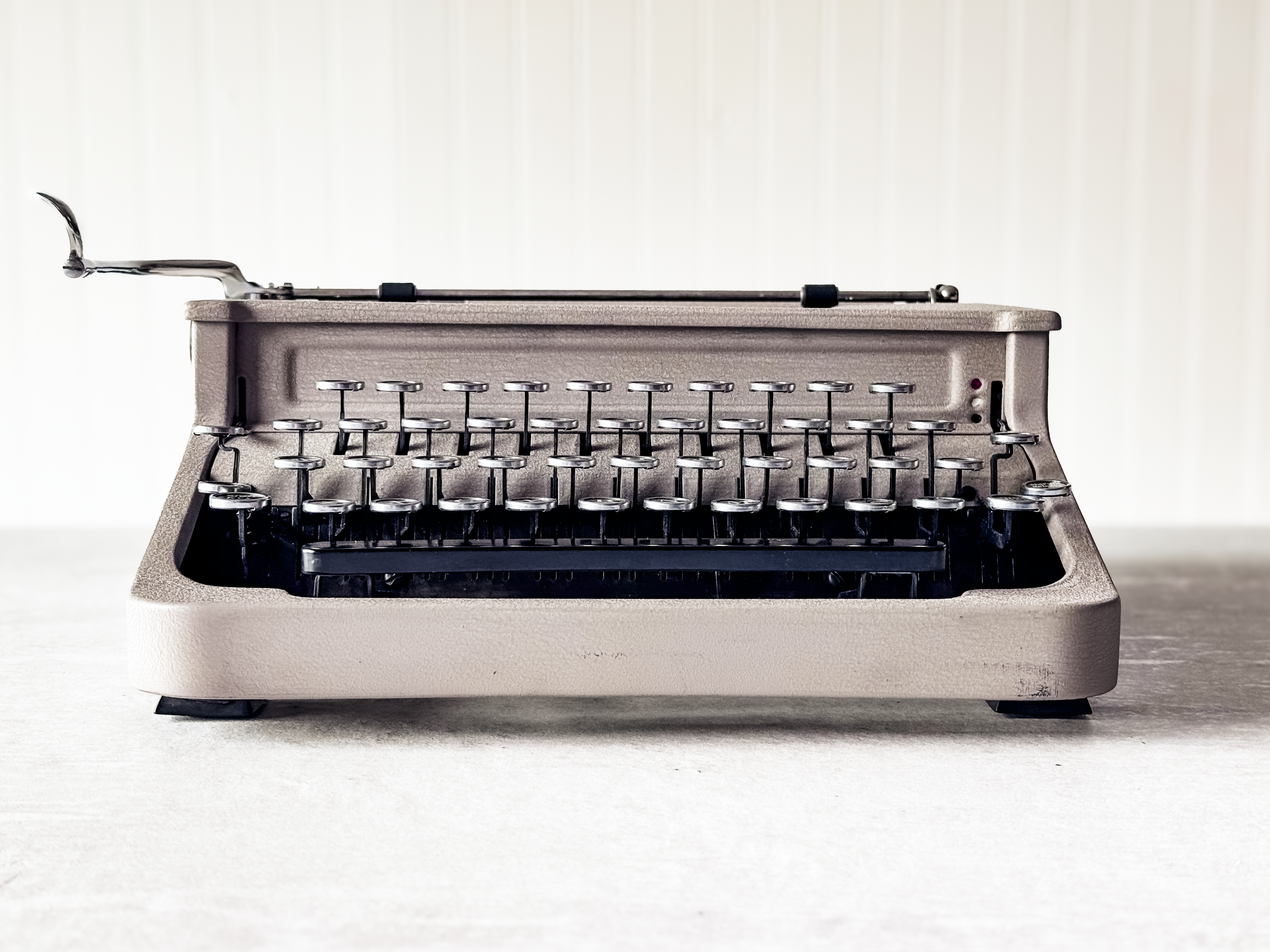 1935 Smith Corona Silent, Matte Beige