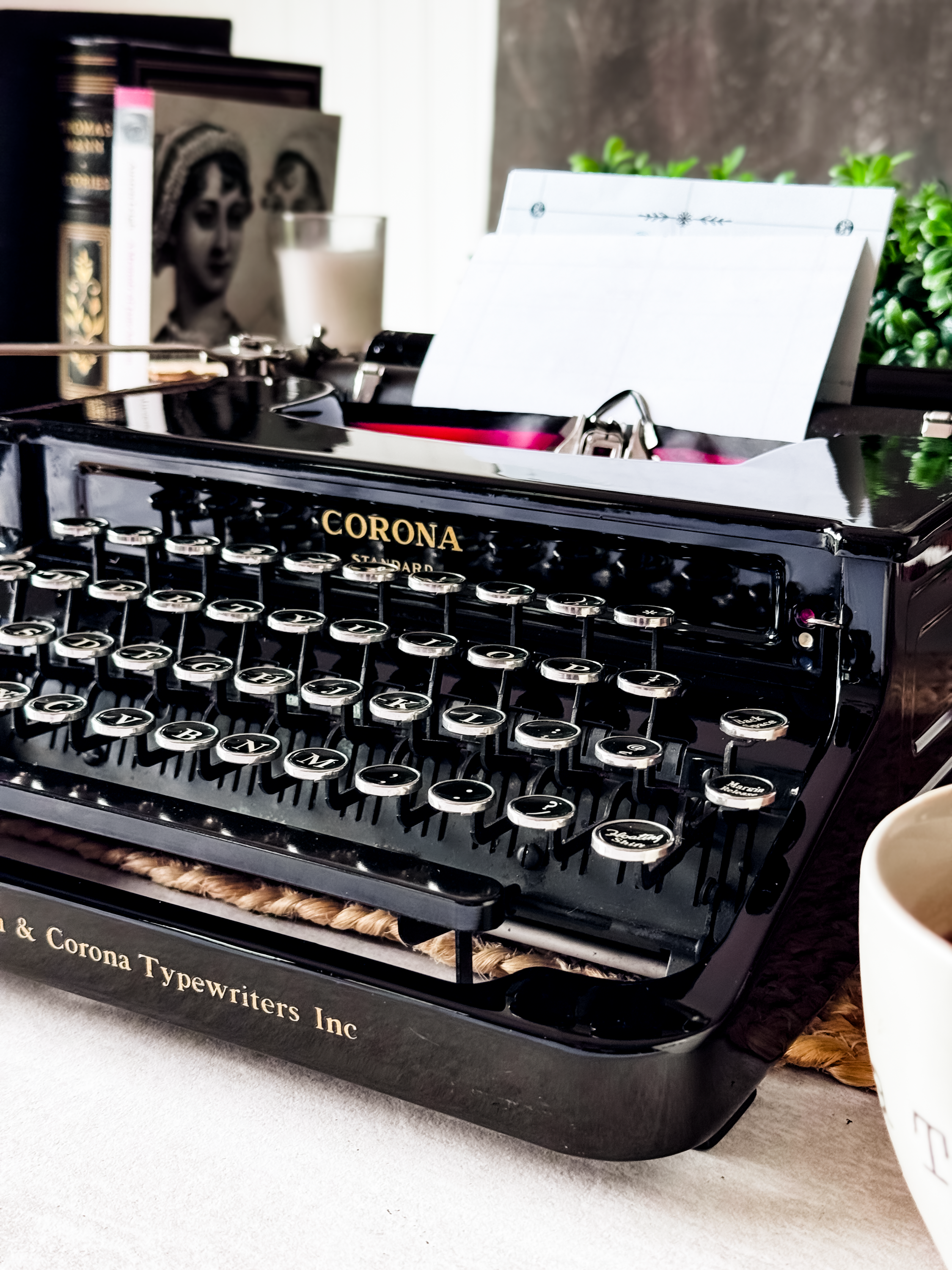 1940 Corona Standard, Like New