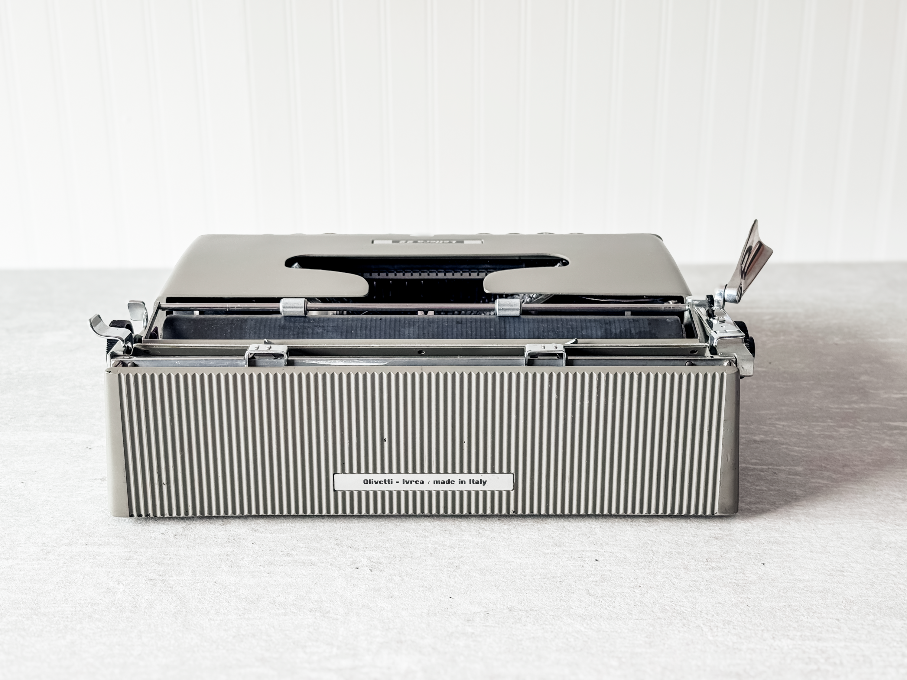 1955 Olivetti Lettera 22, Brown
