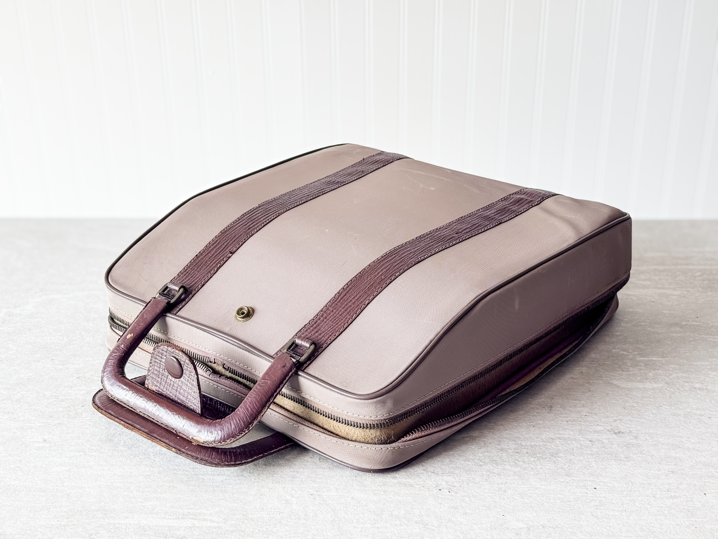 1955 Olivetti Lettera 22, Brown