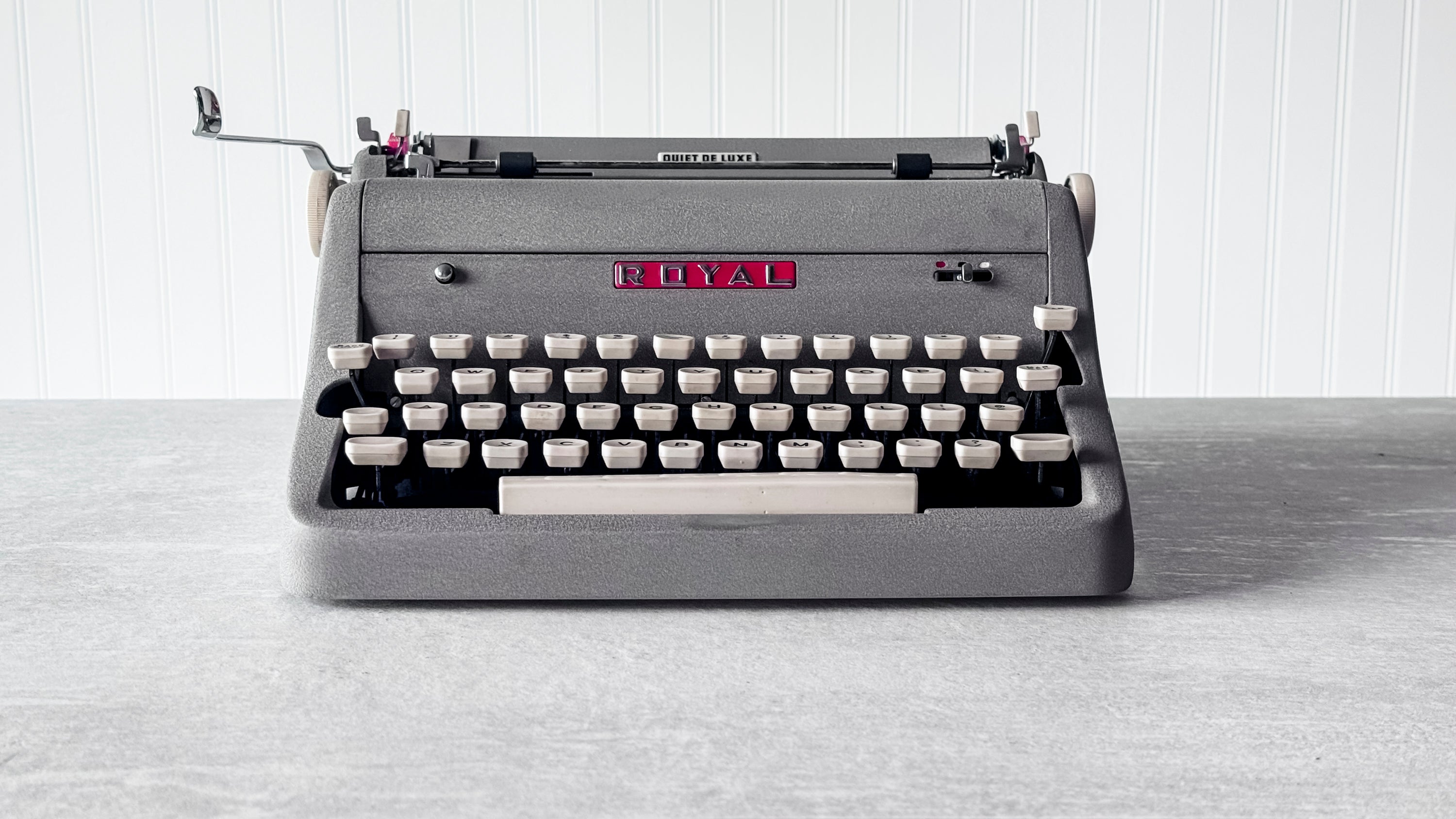 1957 Royal Quiet Deluxe, Blue-Grey