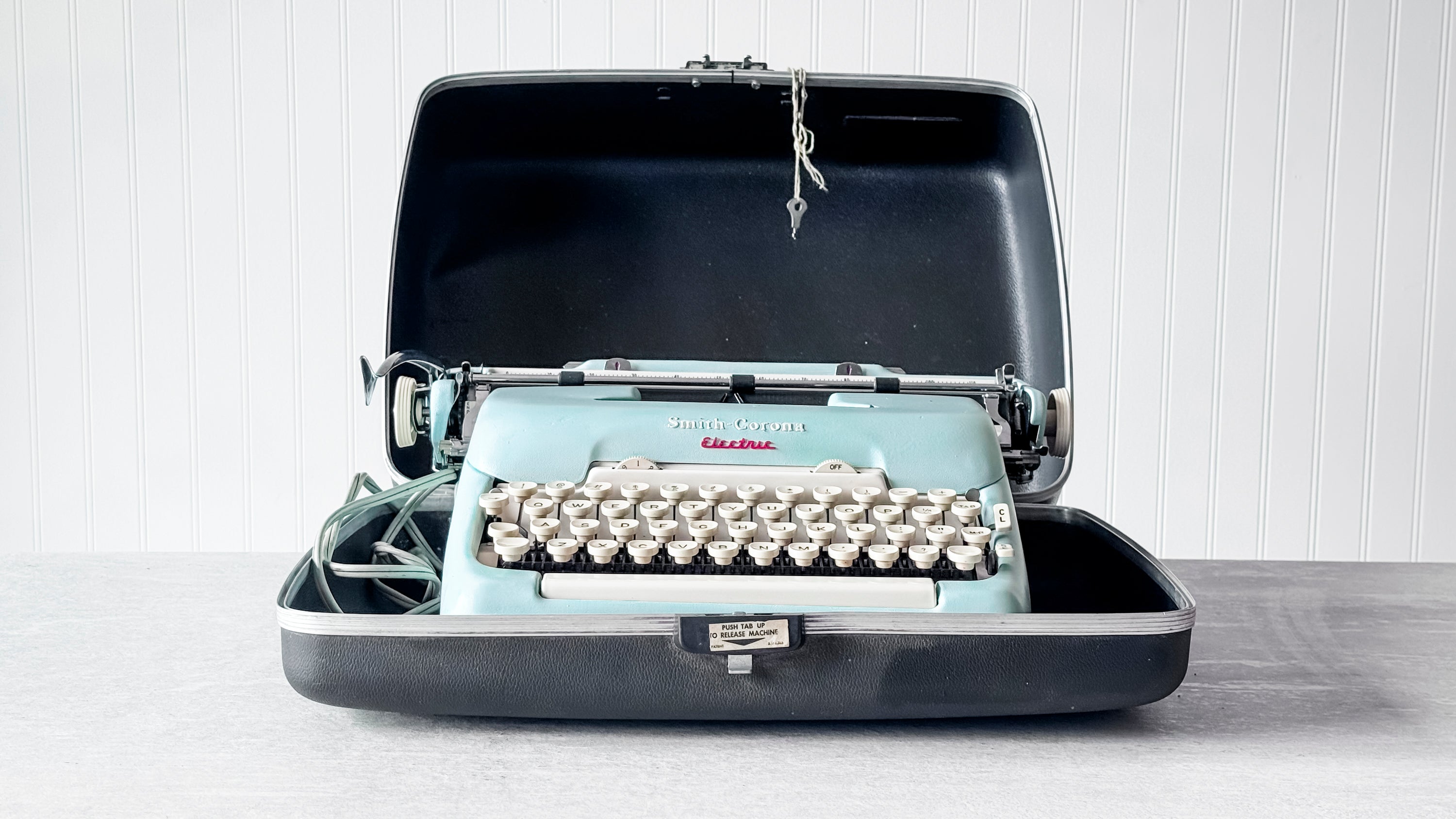 1959 Smith Corona Electra 12