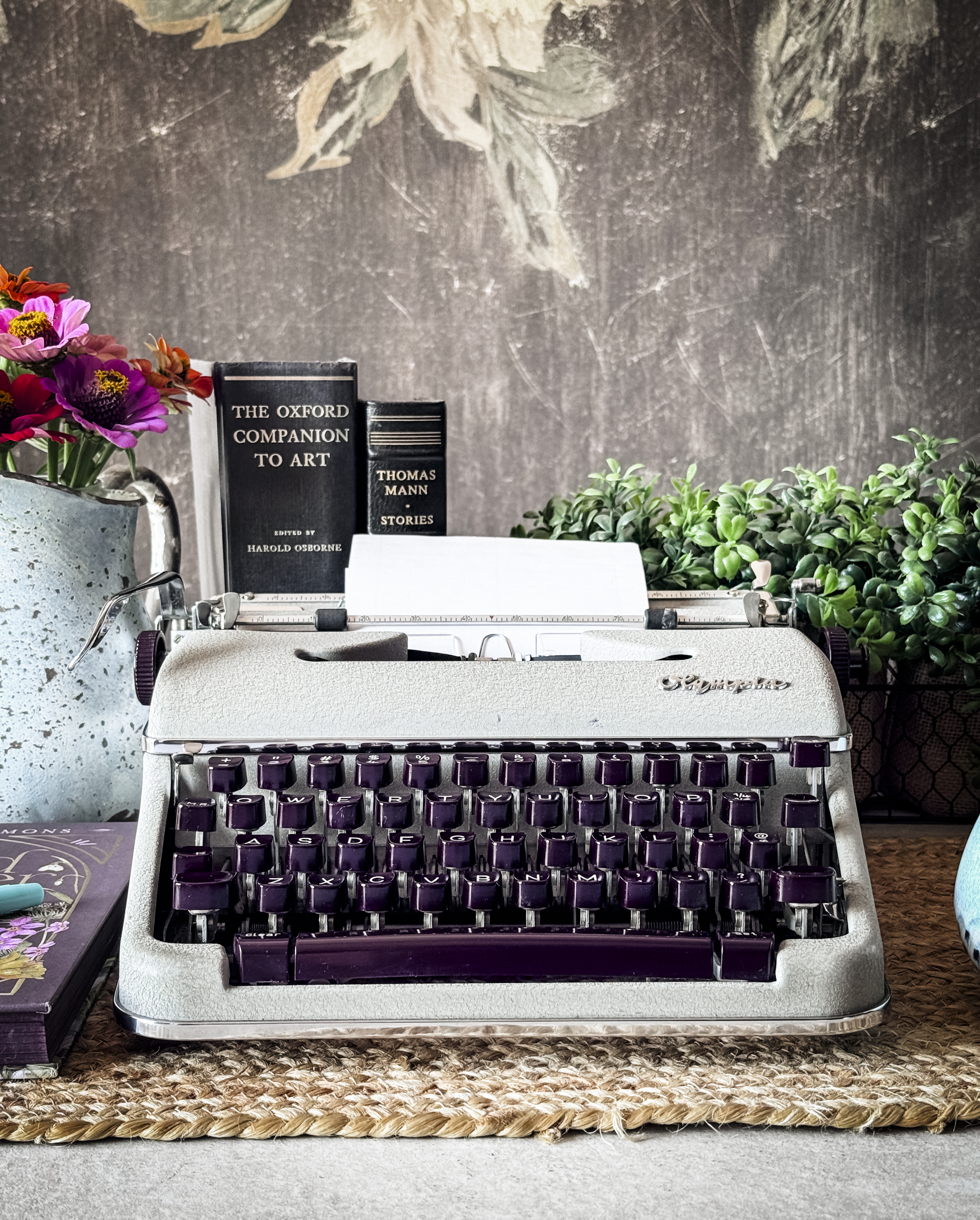1960 Olympia SM4, Gray