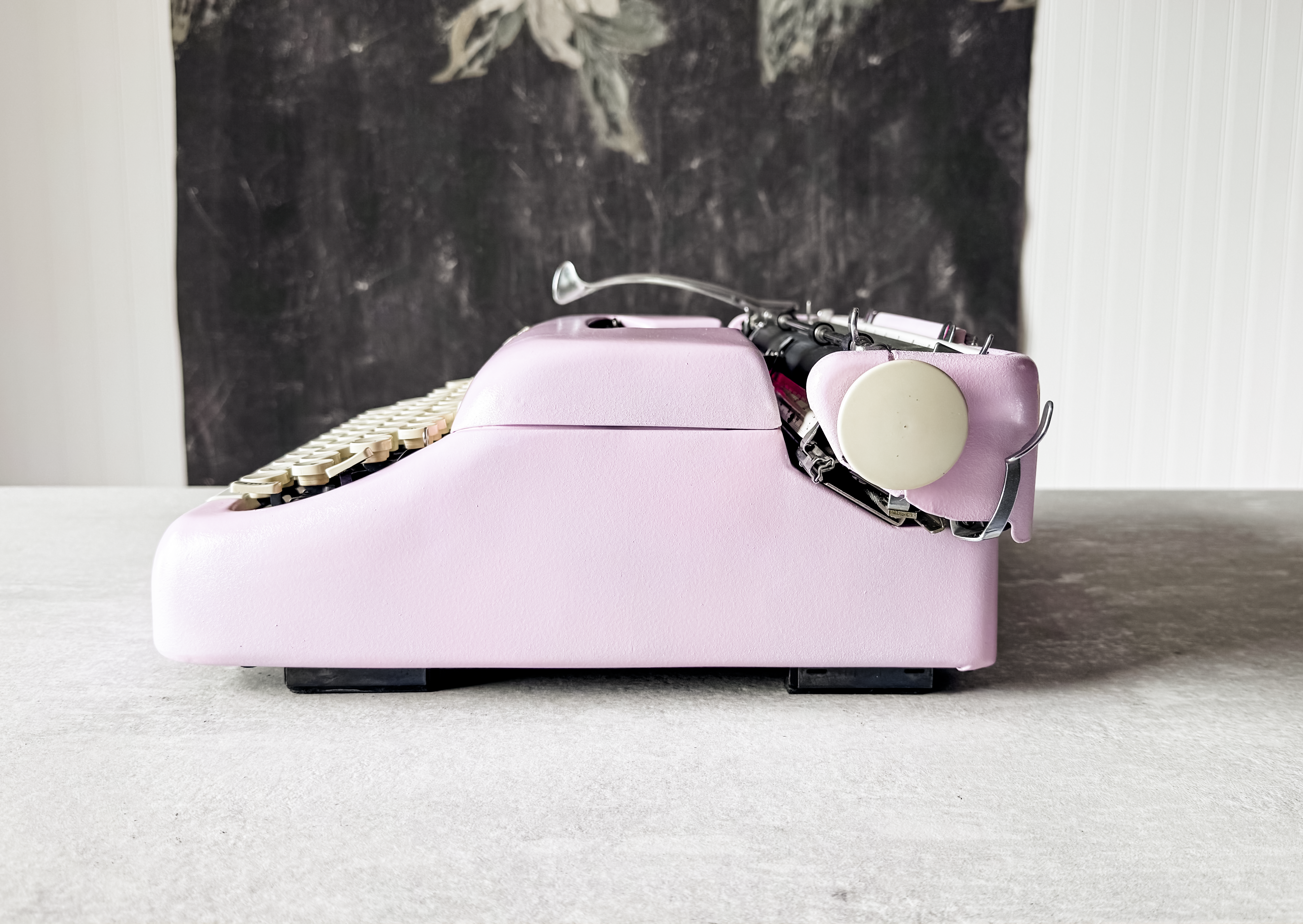 1960 Smith Corona Electra 12, Pink