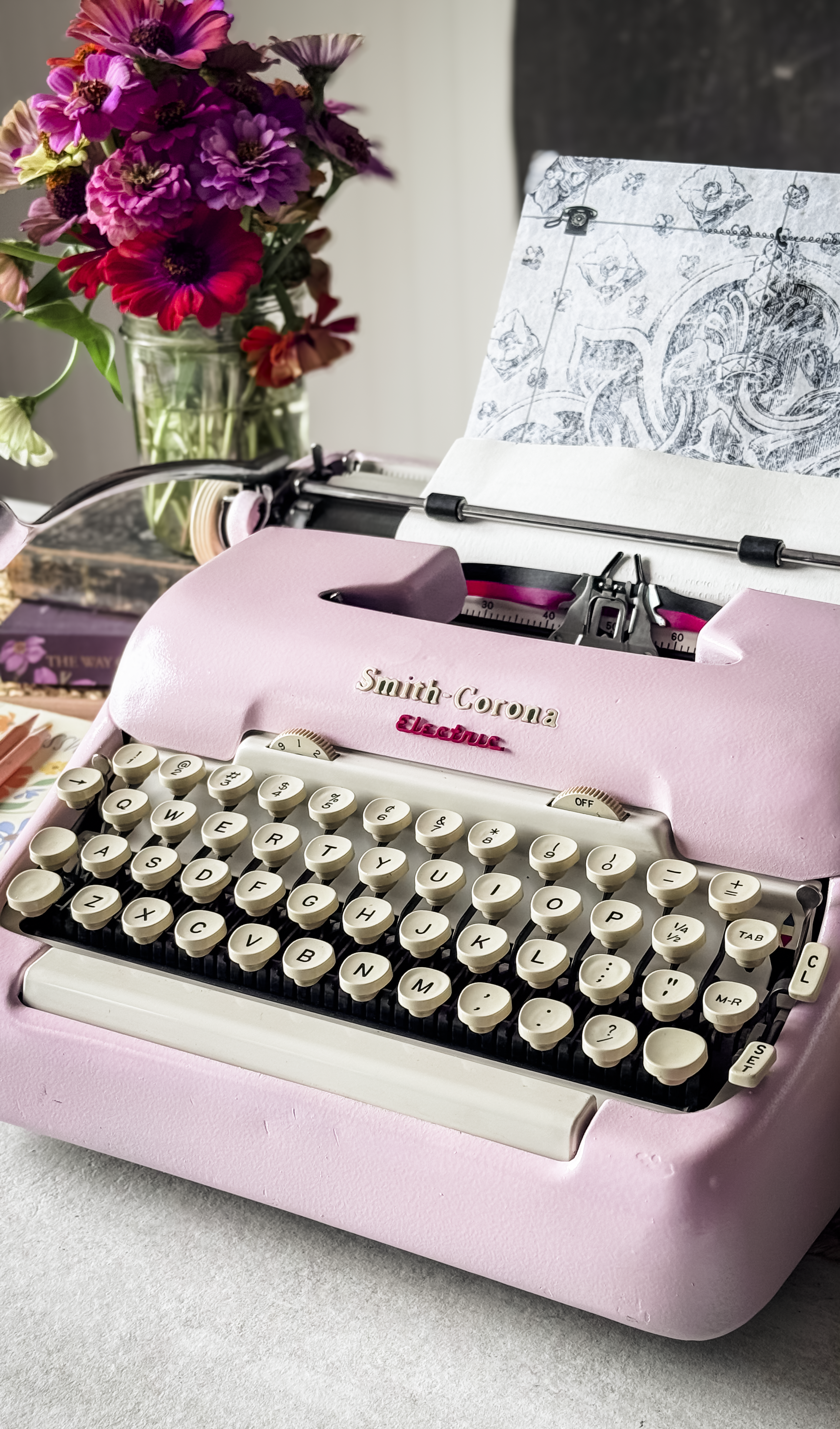 1960 Smith Corona Electra 12, Pink