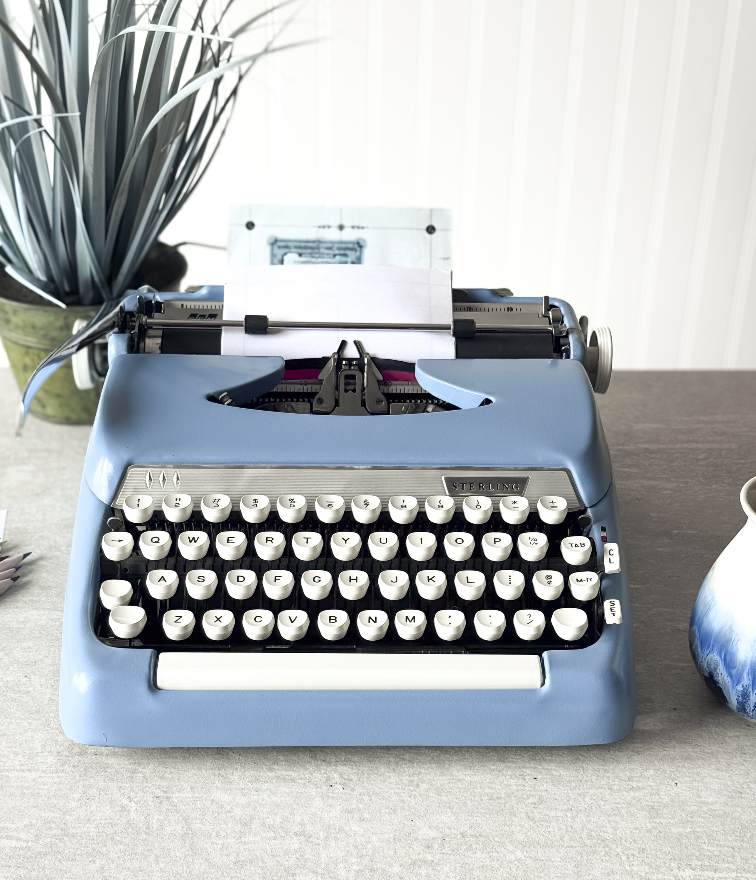 1966 Smith Corona Sterling 5AX (repainted)