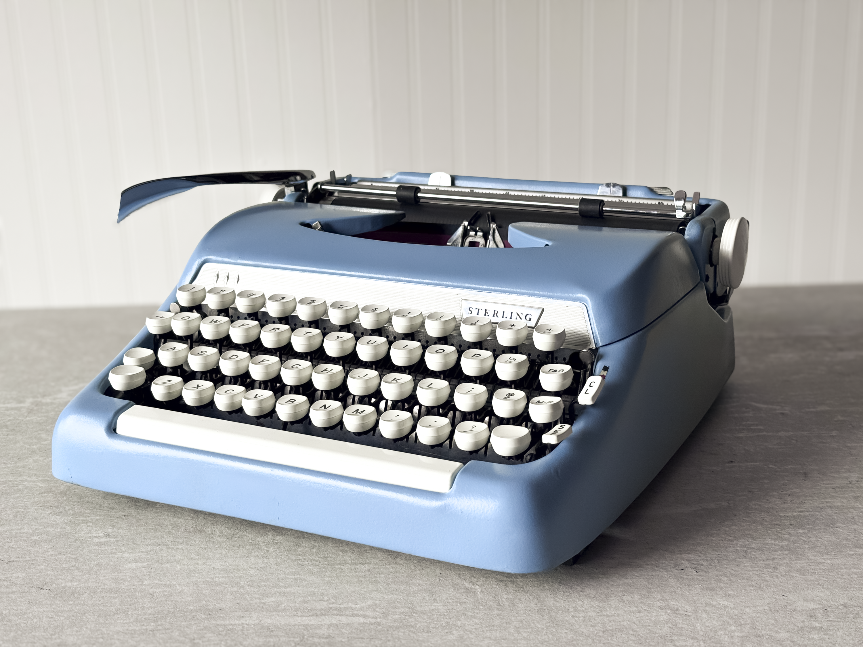 1966 Smith Corona Sterling 5AX (repainted)