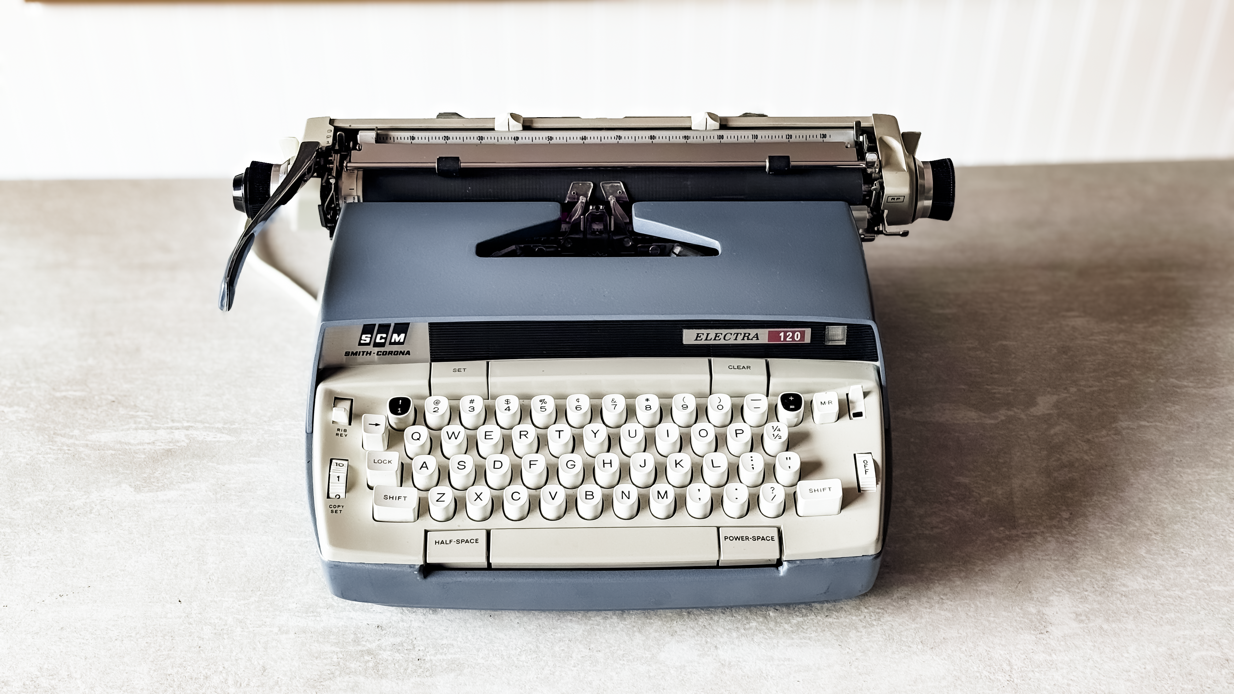 1970s Smith Corona Electra 120